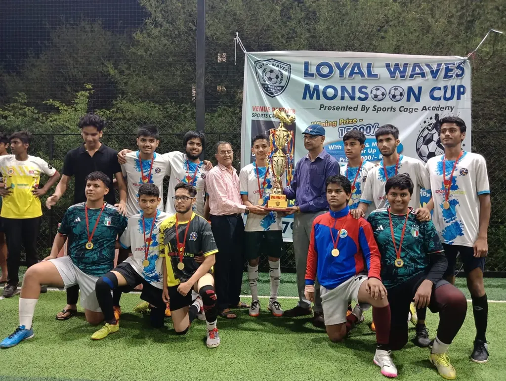 LOYAL WAVES ACADEMY — Other Sports in Kolar Rd