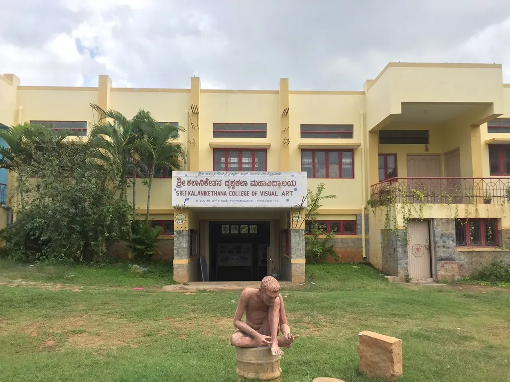 Sree Kalanikethana College Of Visual Art — Art & Craft in Ilavala Hobli