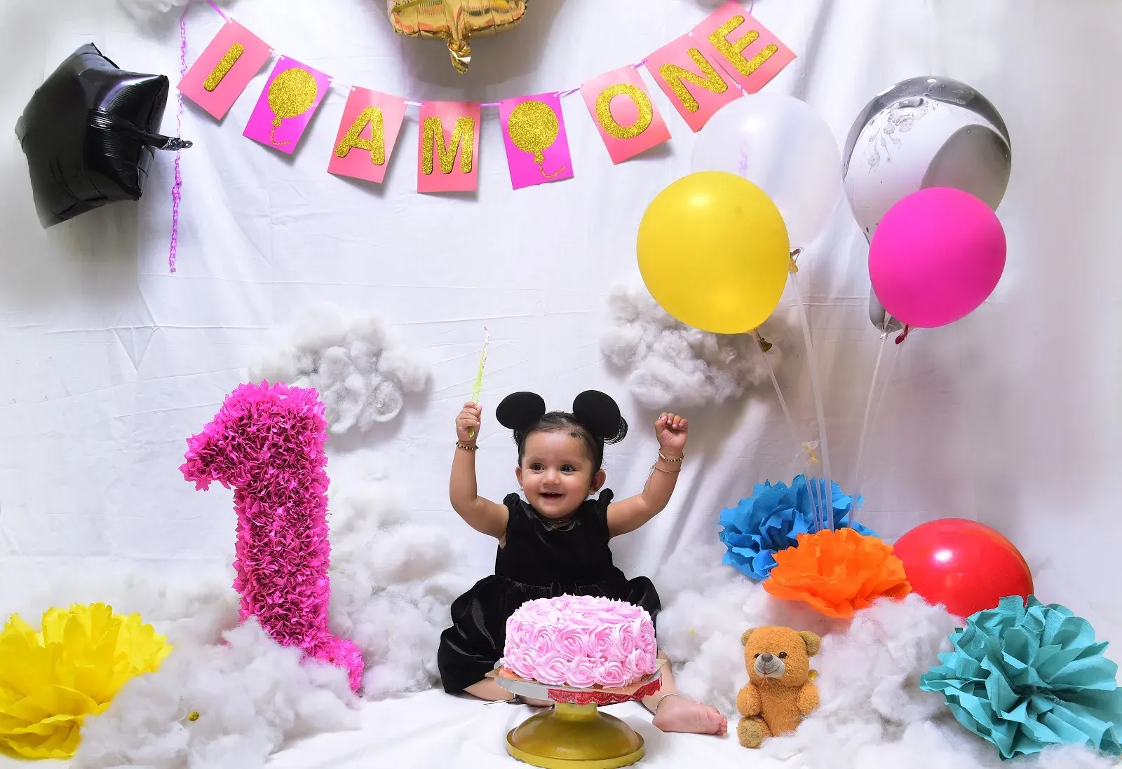New Look's Photo Studio — Photography in Khutawad Nagar, Nashik