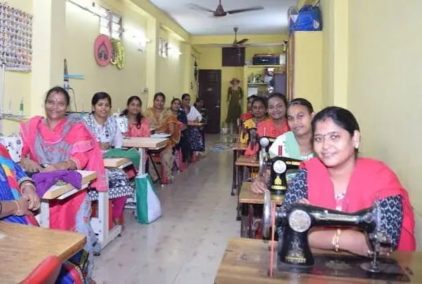 Pravachana Fashion Academy Tailoring Coaching Institute photo 1