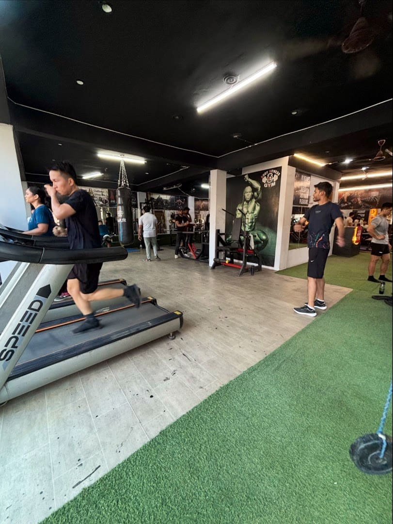 Body Fitness Gym Unisex — Standard Gym in Shalimar Bagh, Delhi