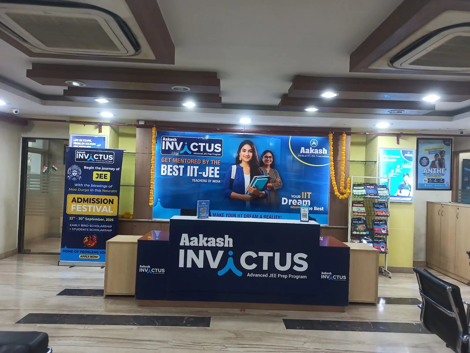 Aakash Institute - Best NEET & IIT-Jee Coaching in Meerut, Mangal Pandey Nagar — Tennis in Shastri Nagar, Meerut
