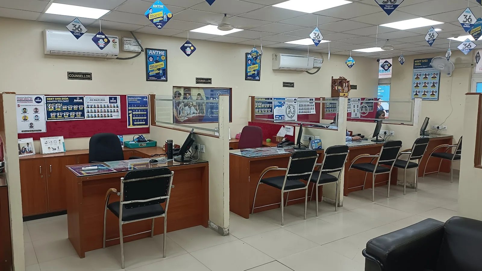Aakash Institute - Best NEET & IIT-Jee Coaching in Kanpur, Kakadeo — Tennis in Armapur, Kanpur