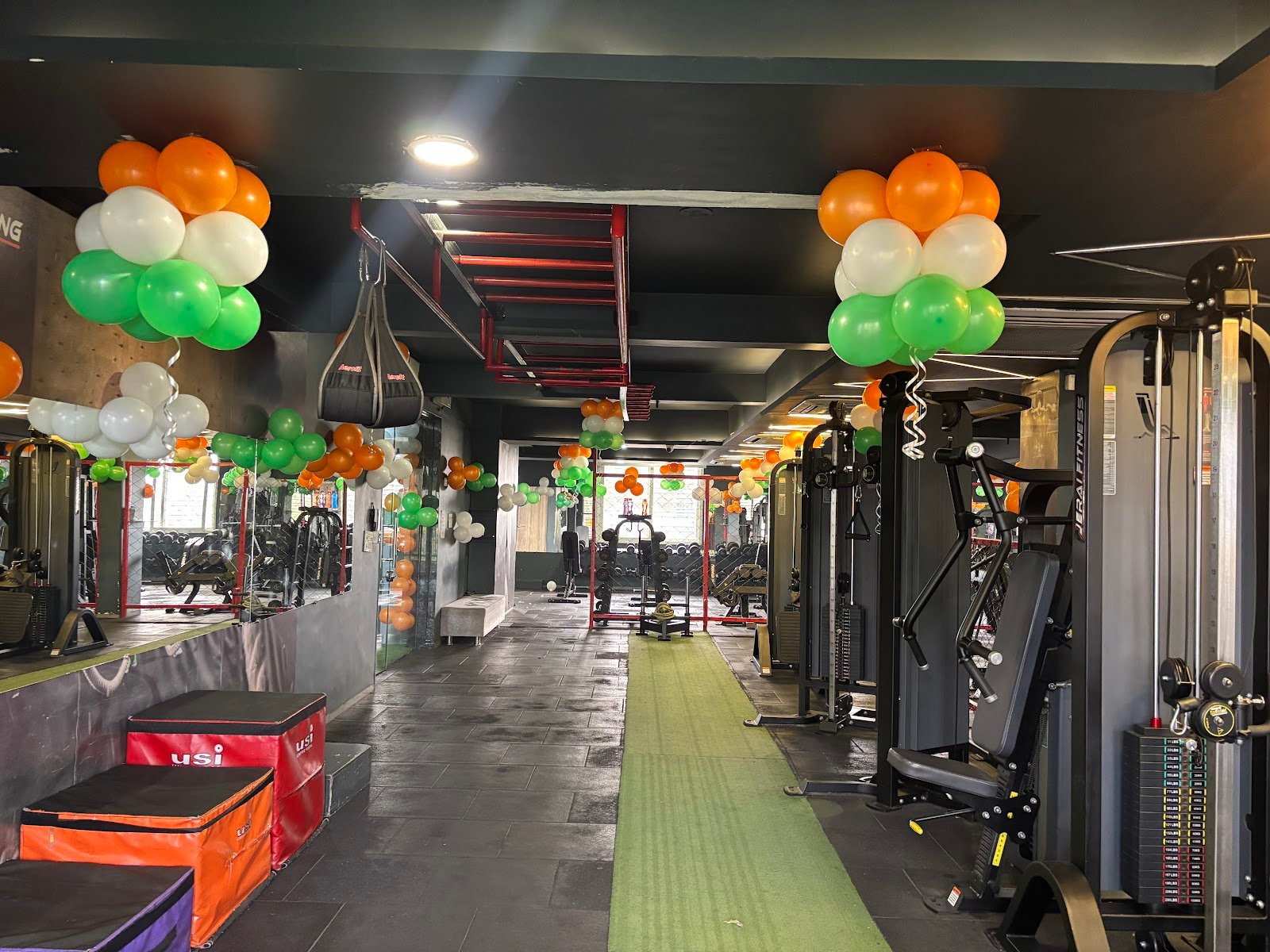 16 Hours Fitness | Best gym near Gopur Square | Gym in Indore — Fitness Center in Vaishali Nagar, Indore