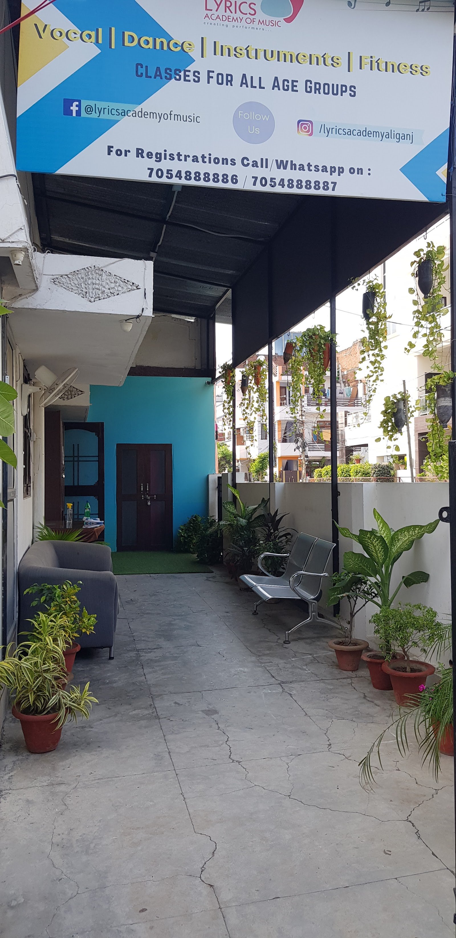 Lyrics Academy Of Music — Music in Aliganj, Lucknow