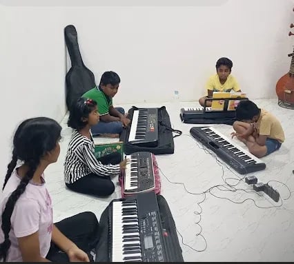 Srii Music Academy Madurai — Music in Kadachanenthal, Madurai