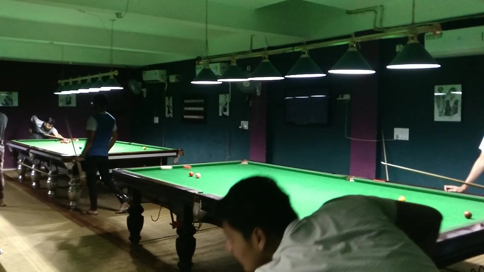 Cue Zone. Pool & Snooker club Bhopal — Table Tennis in Kolar, Bhopal