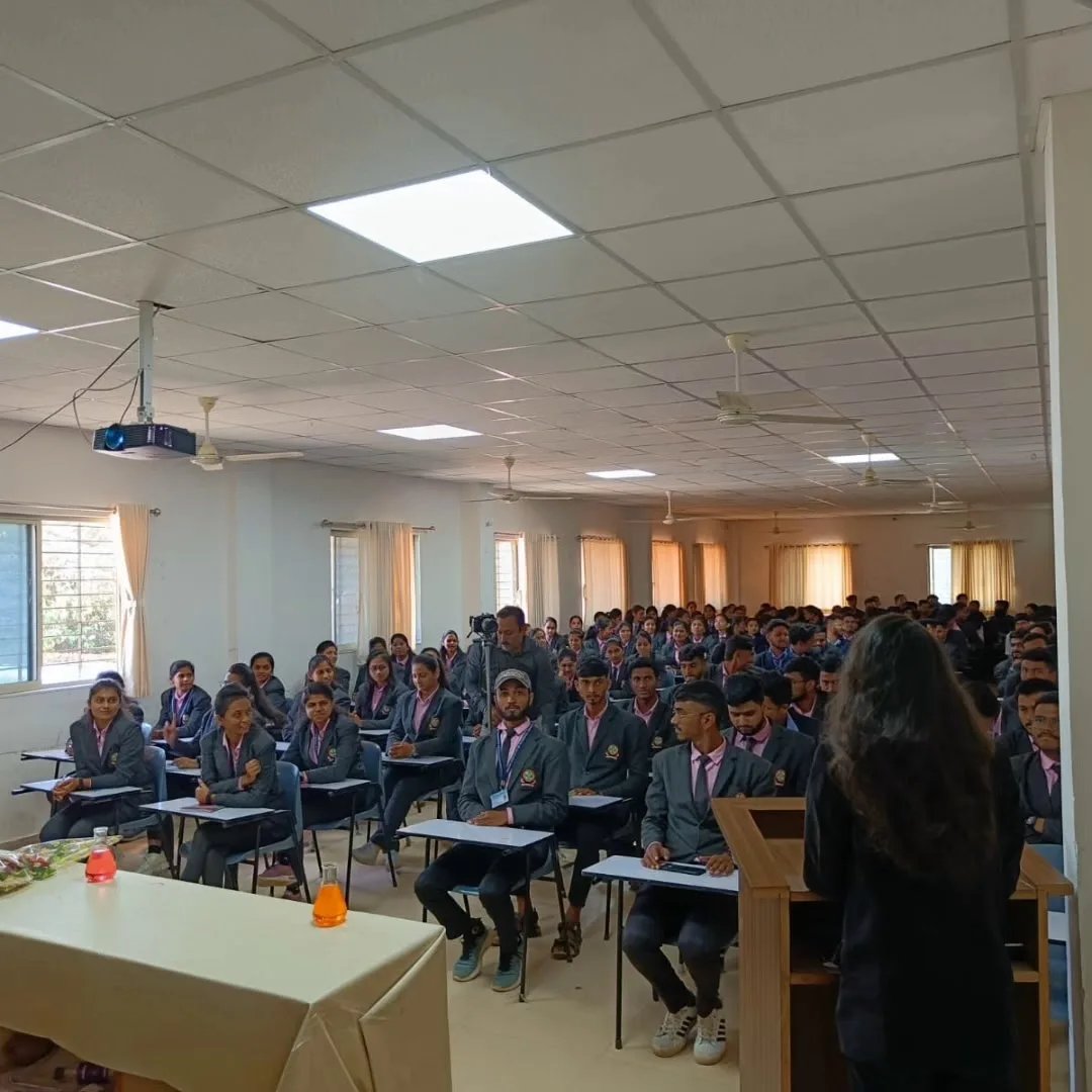 Your English World institute of spoken English and Personality Development & Coaching Classes — Public Speaking in Upnagar, Nashik