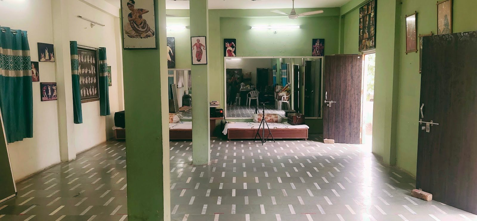 Asha Agrawal Gandharva Academy — Dance in Martand Chowk, Indore