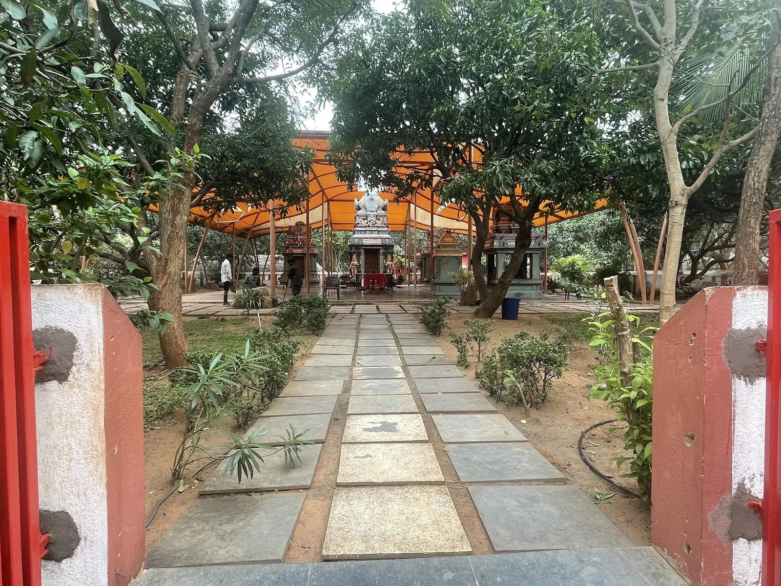 Sivananda Yoga Vedanta Meenakshi Ashram — Yoga in Oomachikulam, Madurai
