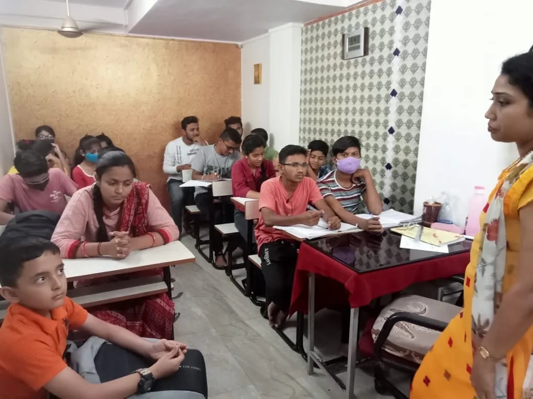 Vispute English Speaking Classes — Public Speaking in Mhasrul, Nashik