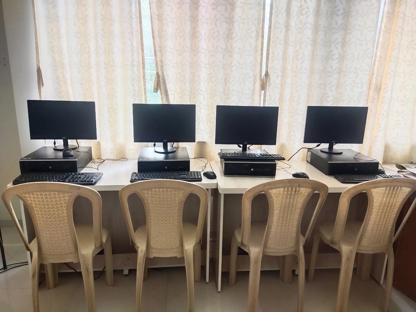 Coding Kirtesh Designing & Coding Institute — Coding & Robotics in Canada Corner, Nashik