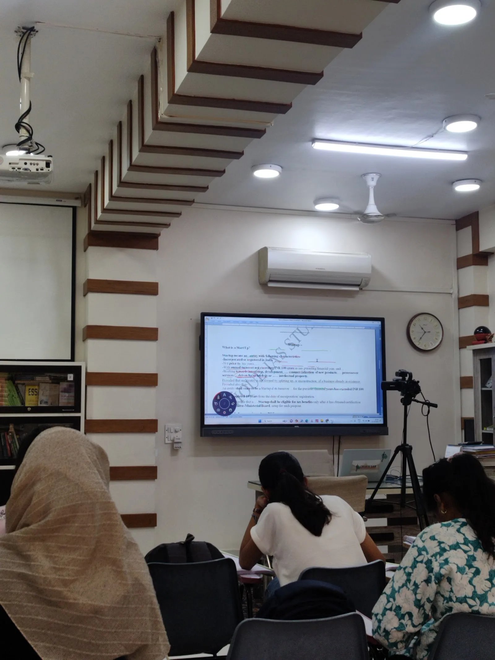 Unique IAS Study Circle-Best IAS Coaching in Bhopal & MPPSC Coaching Classes — Table Tennis in T T Nagar, Bhopal