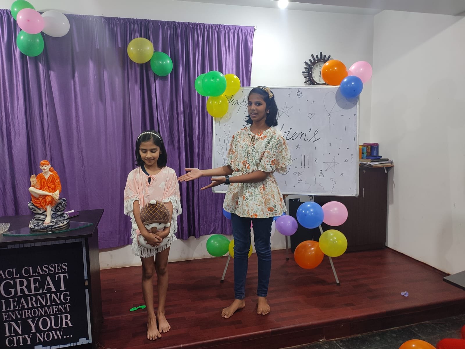 ACL Classes (English speaking institute)|Patia |Bhubaneswar — Public Speaking in Acharya Vihar Square, Bhubaneswar