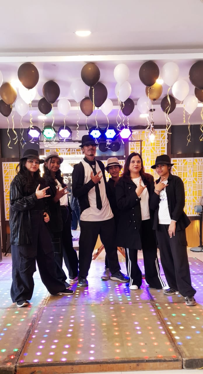 Ultimate Rhythm Studio - Best Dance and Fitness Yoga Class — Dance in Rajendra Nagar, Patna