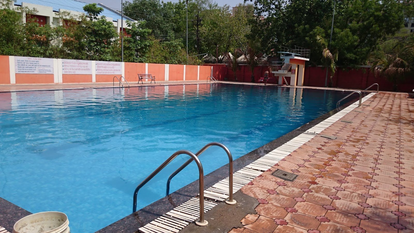 तुकडोजी महाराज क्रिडा संकुल जलतरण तलाव (Swimming Pool) — Swimming in Shaniwari, Nagpur