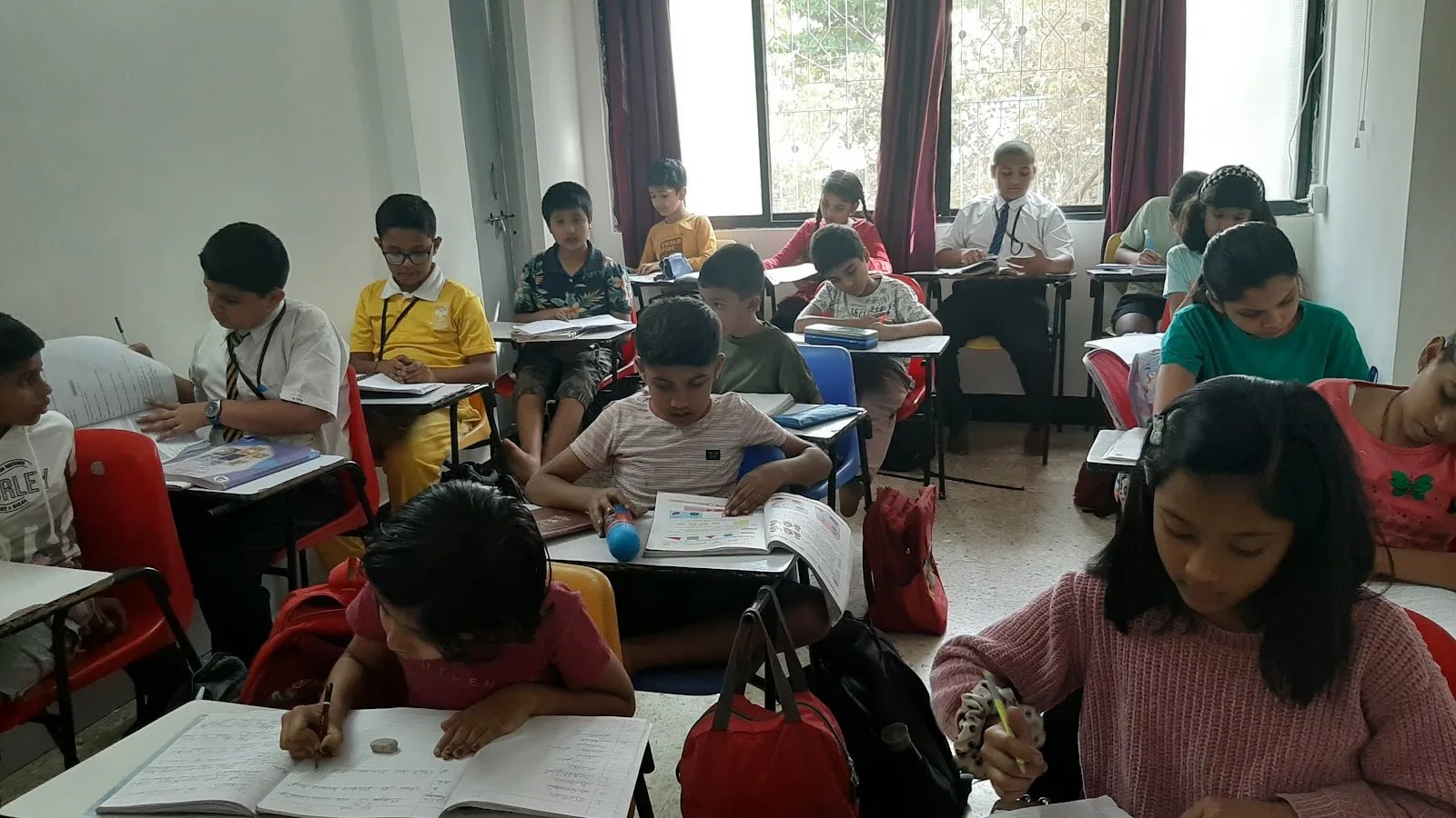 Knowledge Hub| Best SSC Tuitions (4th-10th) in Nashik |Tuitions near me| English Speaking & English Grammar classes in Nashik — Public Speaking in Canada Corner, Nashik
