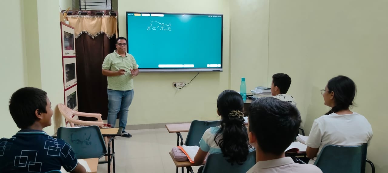 Kantak Tutorial — Abacus & Vedic Maths in Lasudia Mori, Indore