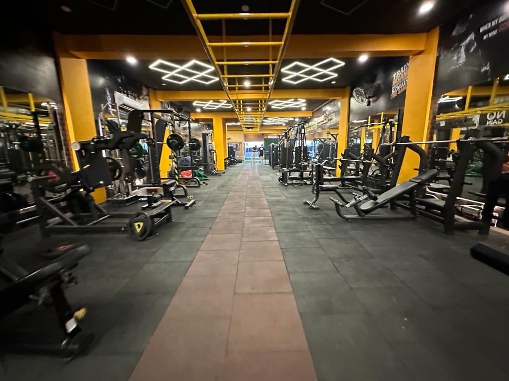 BLACK WORKOUT FITNESS CLUB-Best Unisex Gym/Fitness Club Centre in Vaishali Nagar — Fitness Center in Lalarpura, Jaipur