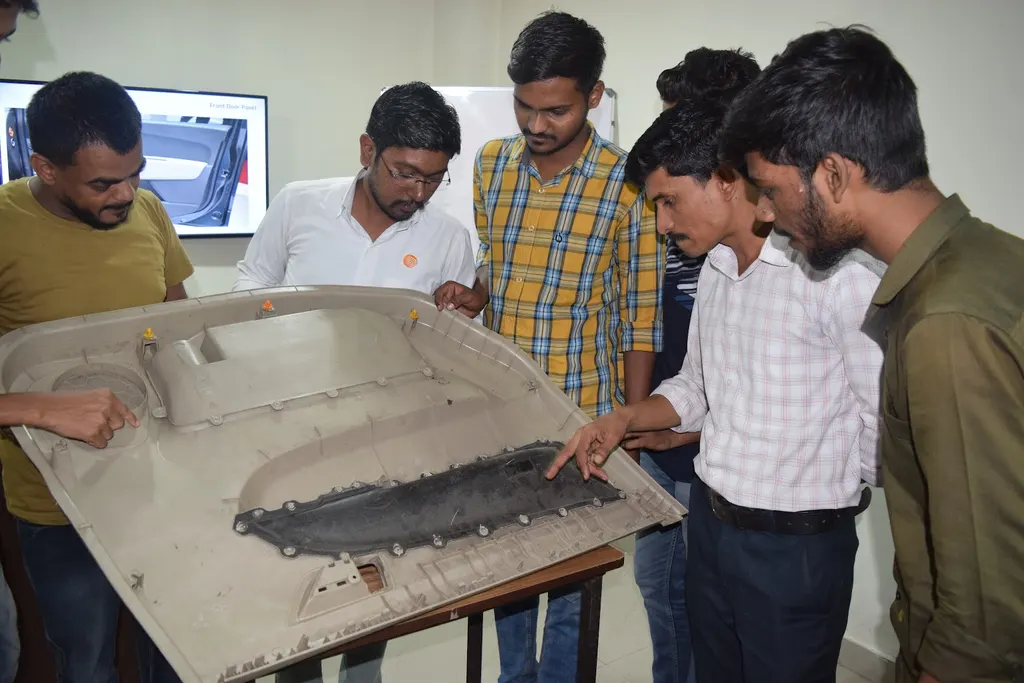 Apex Tech Center — Art & Craft in Chinchwad