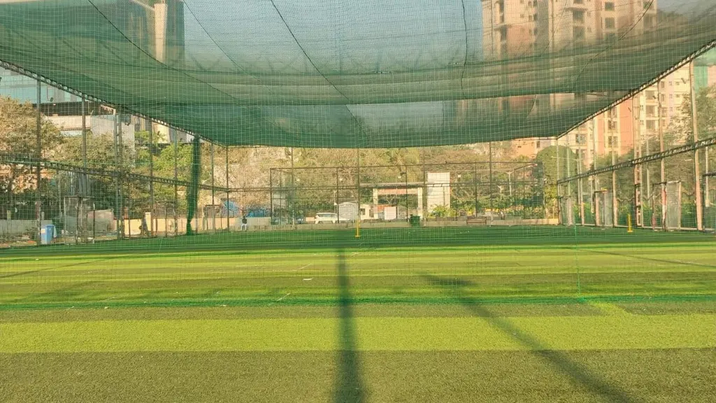 Players Turf Infinity Malad — Football in Malad West