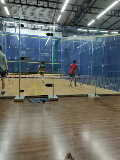 EVOLVE SQUASH CLUB — Squash in Undri