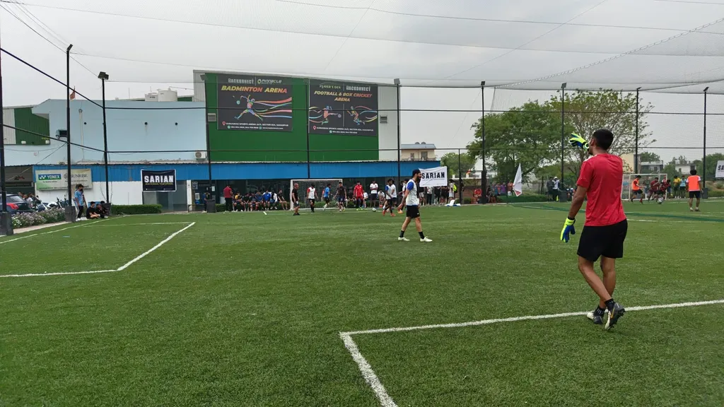 Players Den Rackonnect Sports Turf — Football in Sector-63A