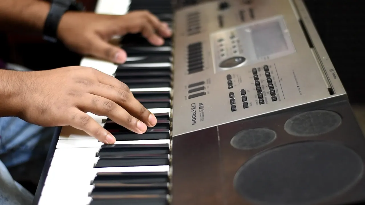 R A MUSIC STUDIO & ACADEMY — Music in Bansdroni, Kolkata