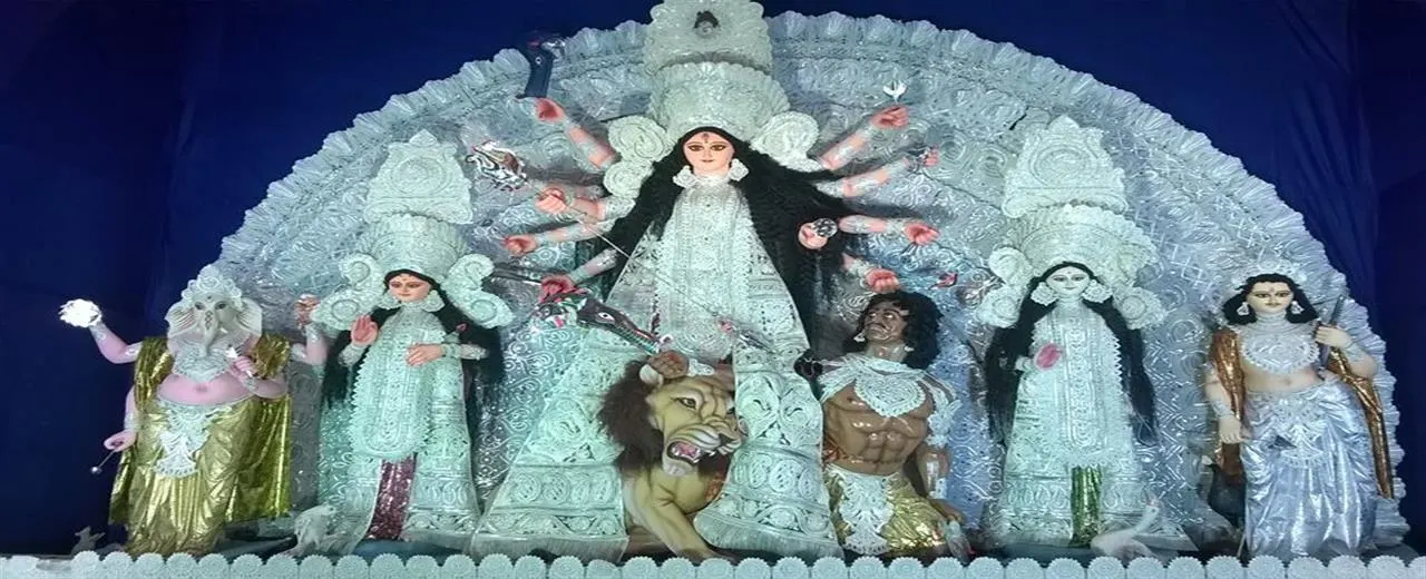 Howrah Saraswati Club Durga Puja Pandal — Standard Gym in Kadam Tala, Howrah
