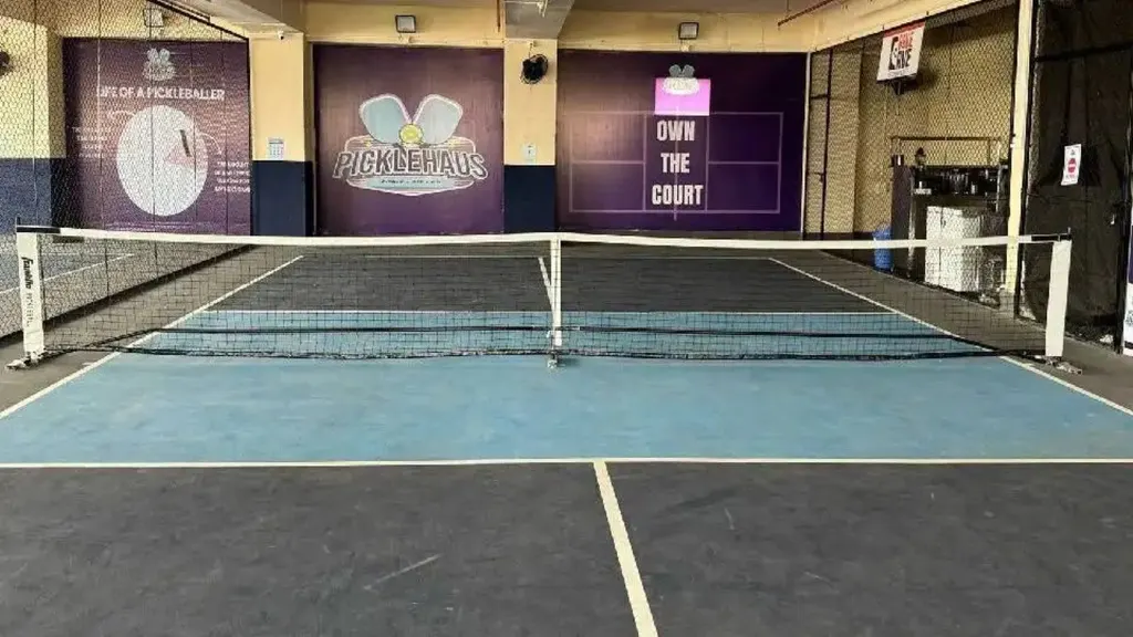 Oswal Super Market — Pickleball in Mulund West