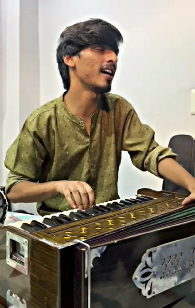 Vocal Music Classes By Abhijat — Music in Mahavir Enclave II