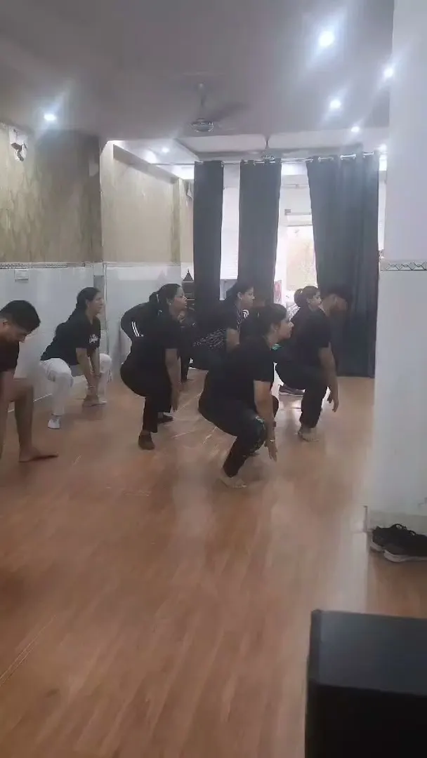 Gear Up And Dance — Dance in DLF Ankur Vihar