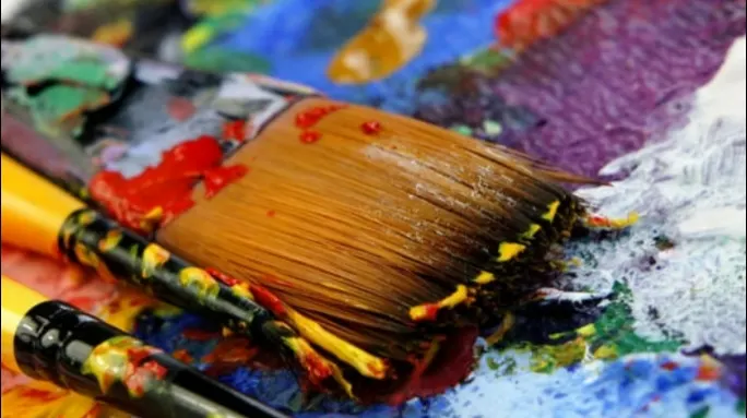 The Artist's Canvas — Art & Craft in Patparganj