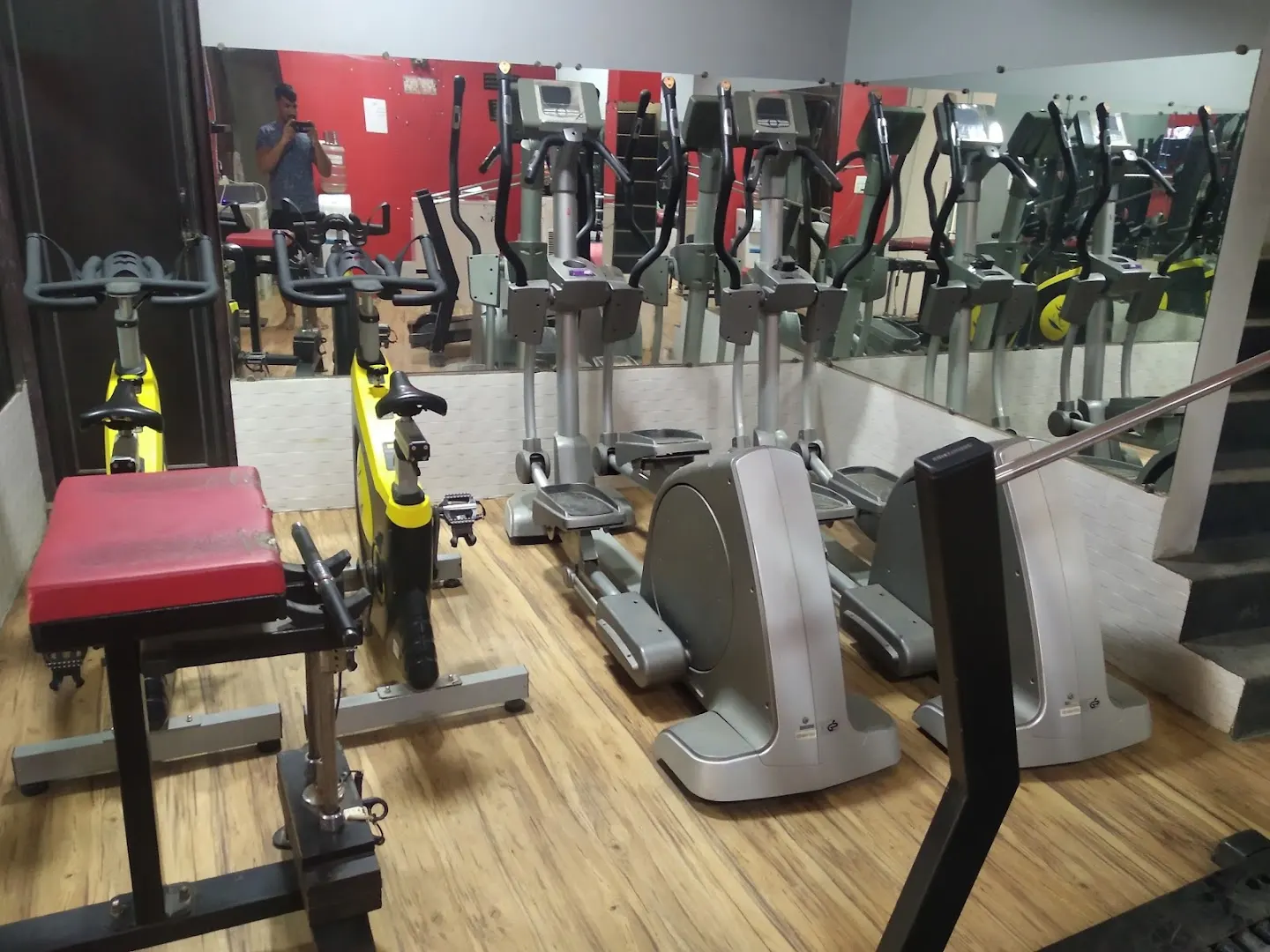 Grow up fitness centre — Fitness Center in Sonia Vihar, Delhi
