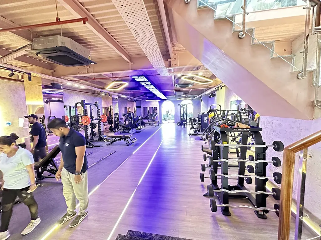 Sk-27 GYM Hauz Khas Village — Yoga in Hauz Khas