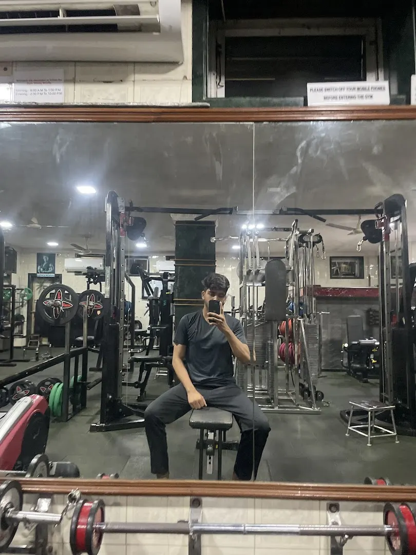 Raymond's Gym — Standard Gym in Santacruz East