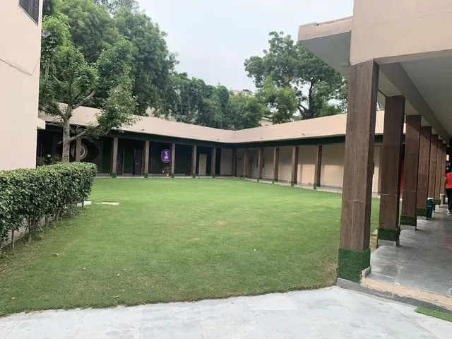 Synergy institute of Music (SIM) Civil Lines — Music in Civil Lines