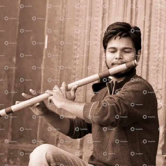 Flute learning classes — Music in Mukherjee Nagar