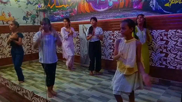 Aryan dance academy Razapur Khurd — Dance in Razapur Khurd