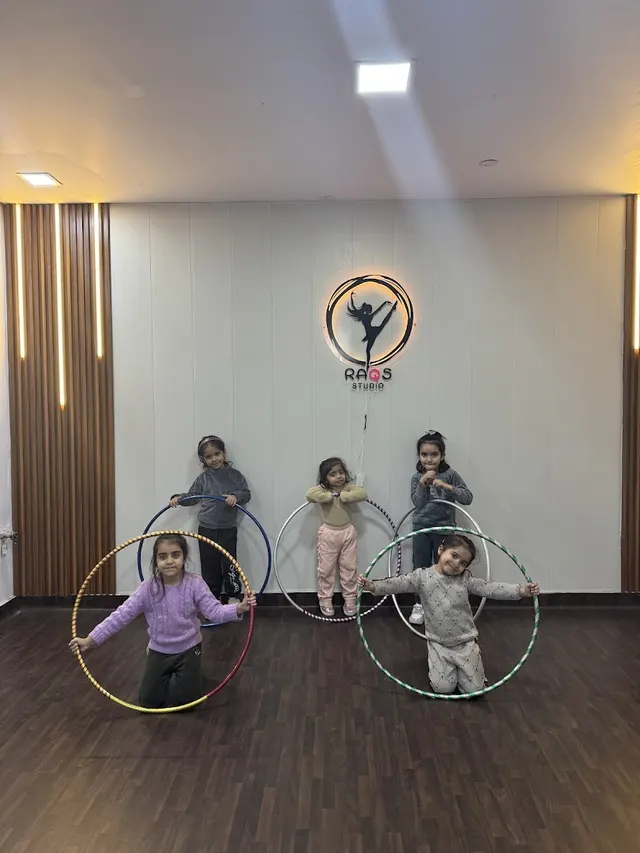 Raqs Studio — Dance in Tagore Garden Extension