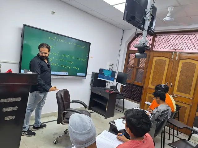 R.S. Coaching (Rachit Sir Classes) Best Coaching Classes — Coding & Robotics in Pitampura