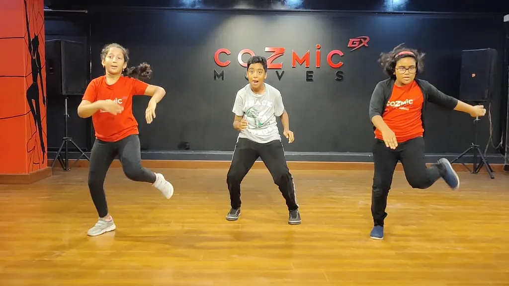 Cozmic Moves GX — Dance in Varthur