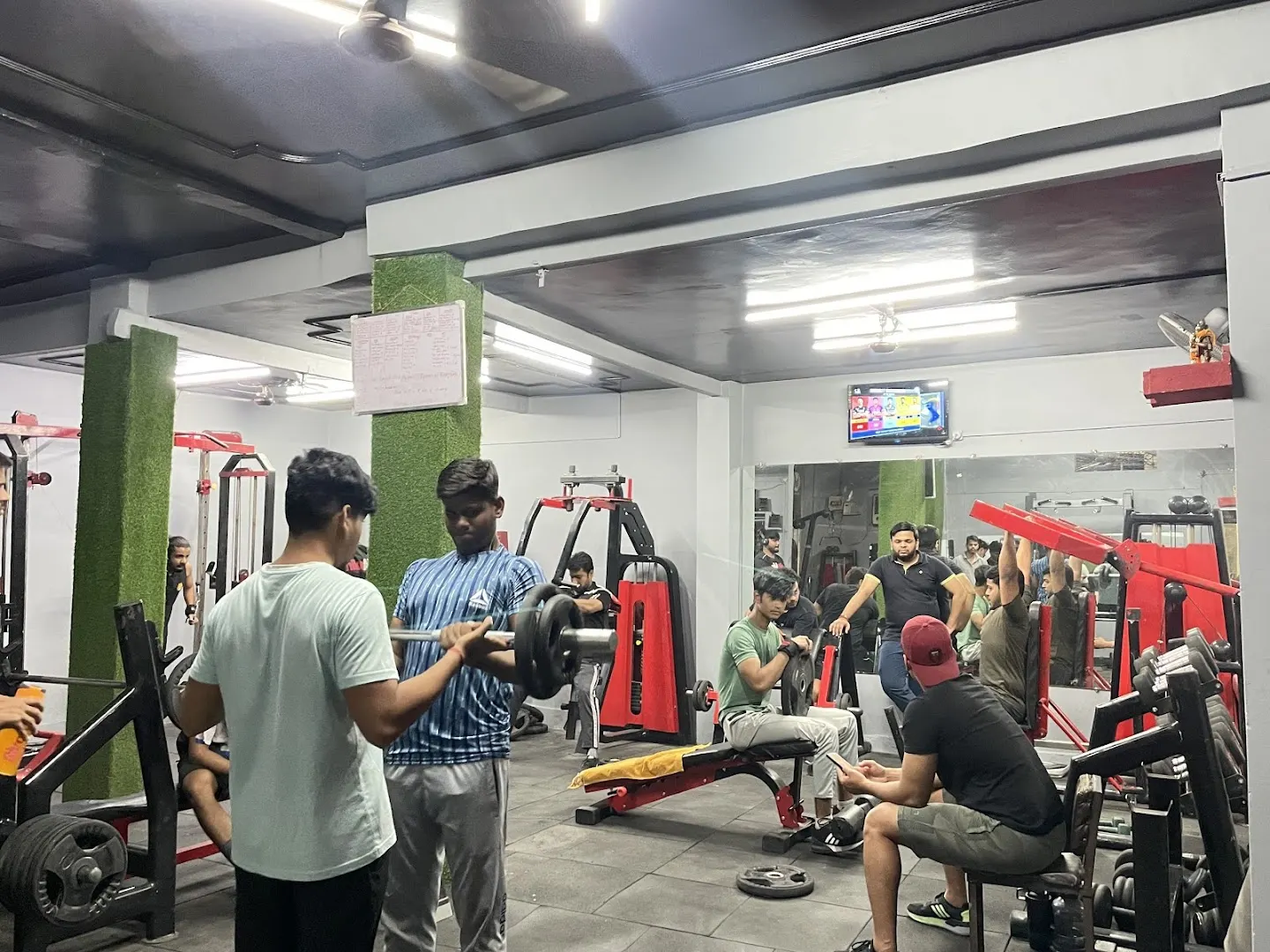 Hustle 4 muscle — Strength & Powerlifting in Shakarpur, Delhi