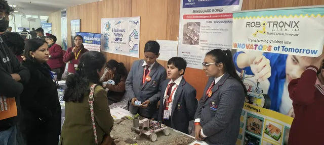 RobotronixTM — Coding & Robotics in Laxmi Nagar