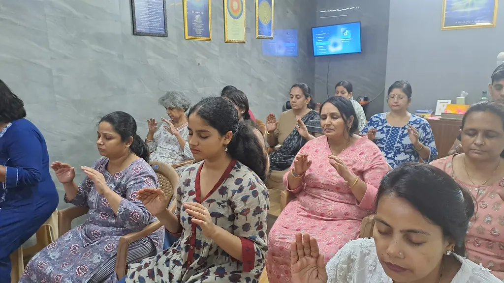 Golden Bud — Yoga in Vashi