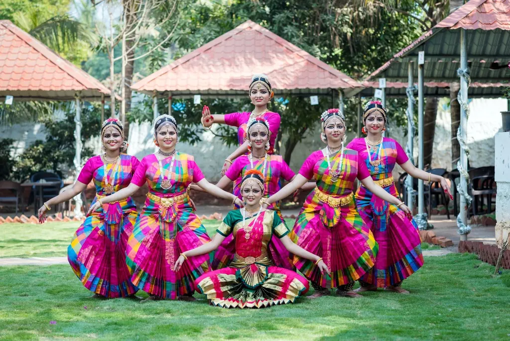 takshashila nrityakala mandir — Dance in Thane West