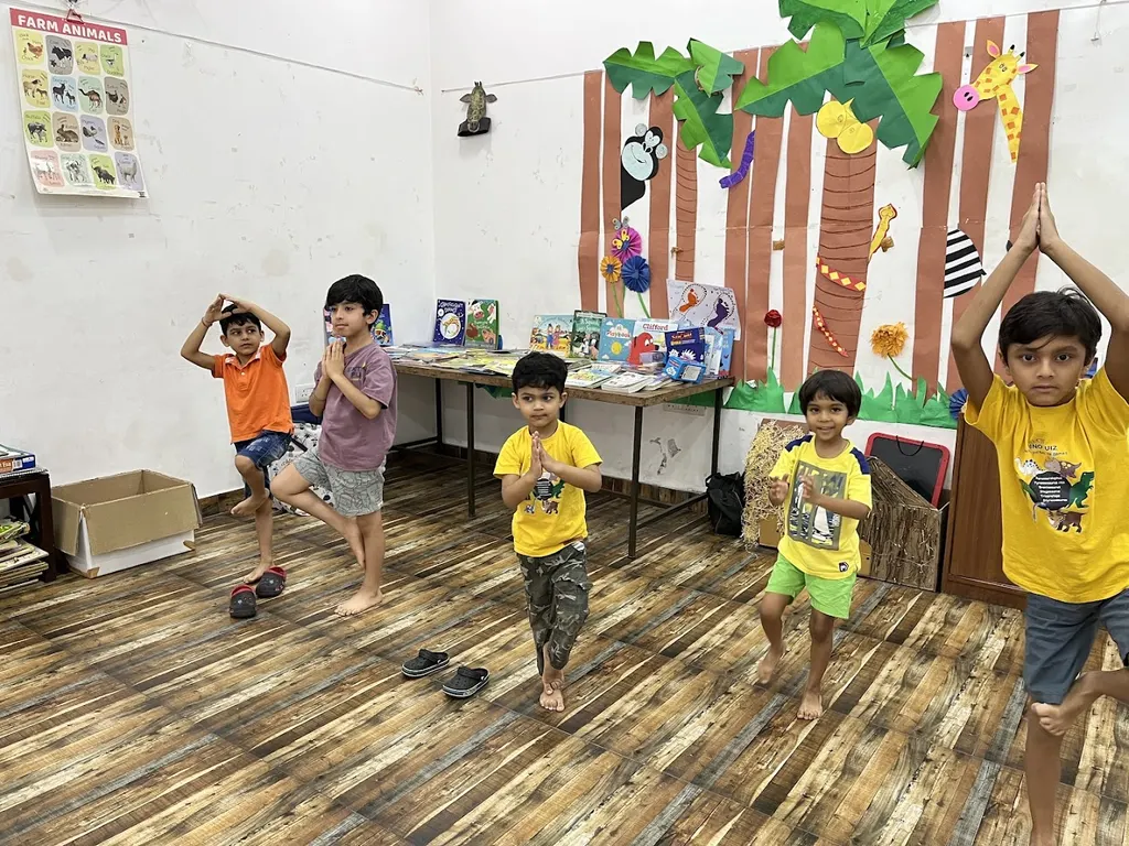 Roochie's Gallery — Art & Craft in Kamla Nagar