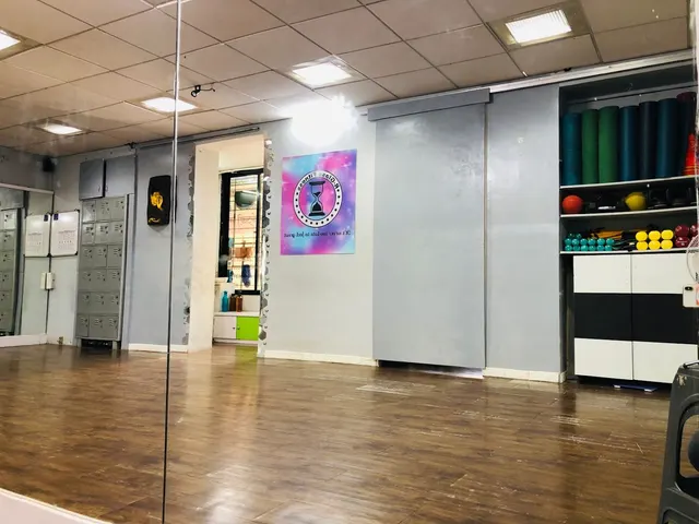 R-Glass Fitness — Yoga in Shivaji Park