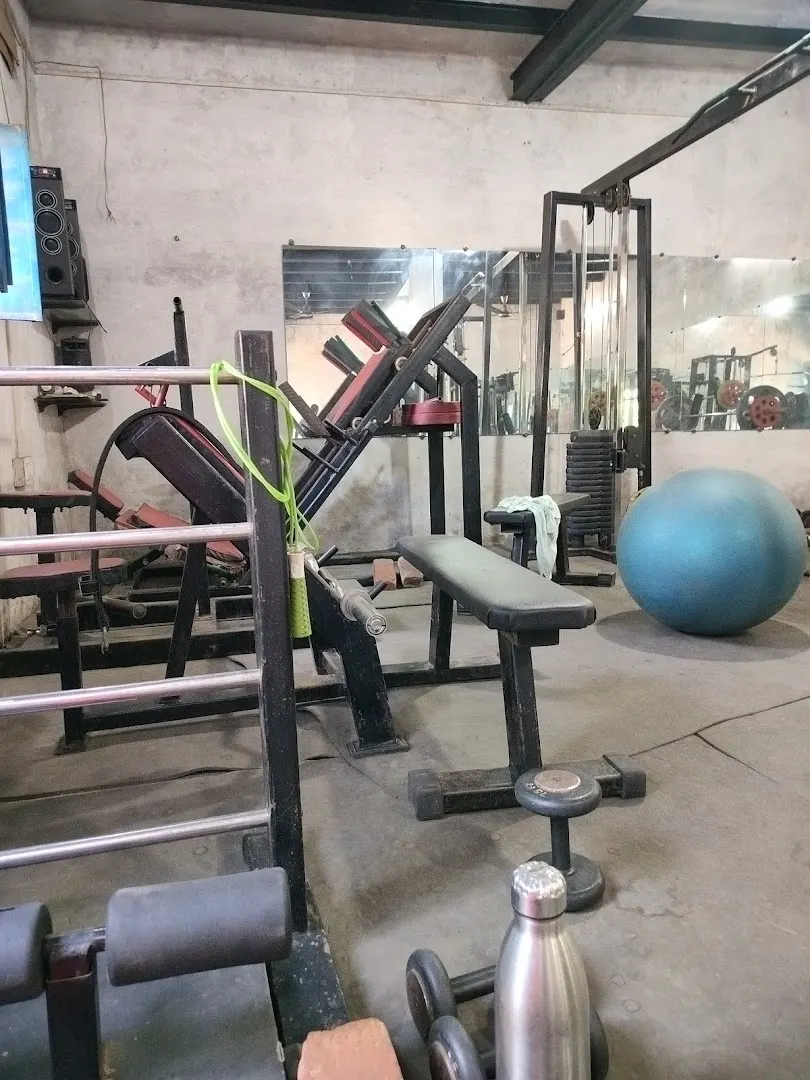 (Pandit ji Gym) — Standard Gym in Qutabgarh, Delhi