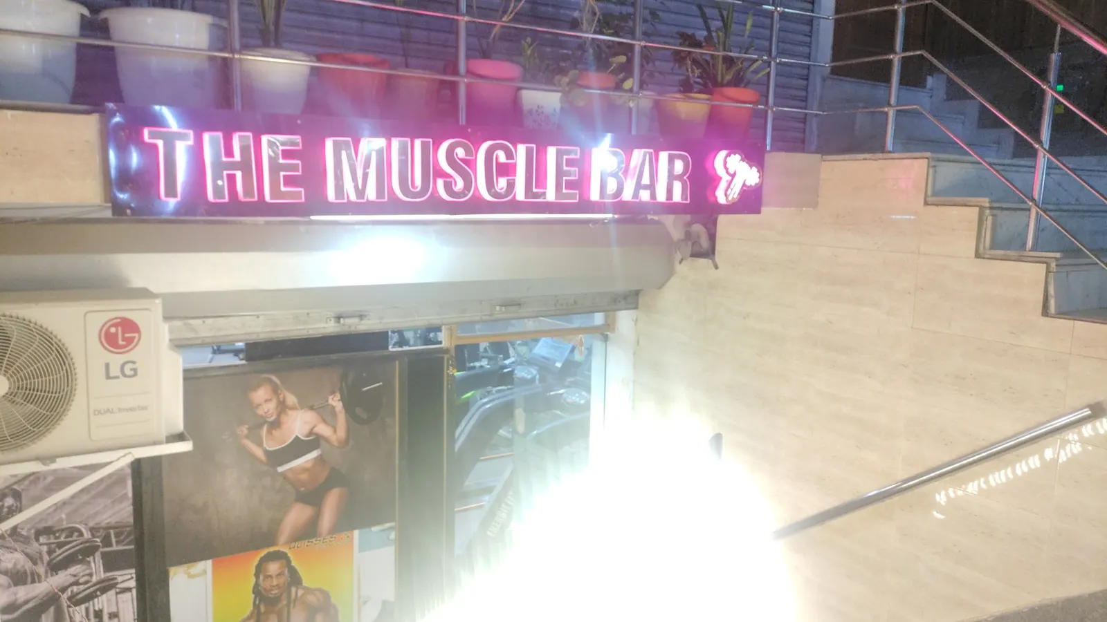 The Muscle Bar — Strength & Powerlifting in Pitampura, Delhi